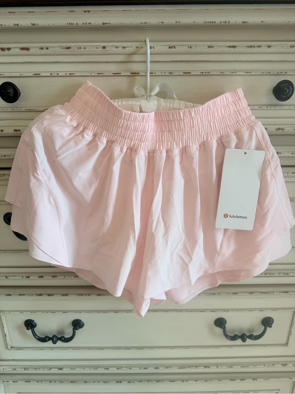 NWT Lululemon Women's Shake It Out High-Rise Run Shorts 2.5”